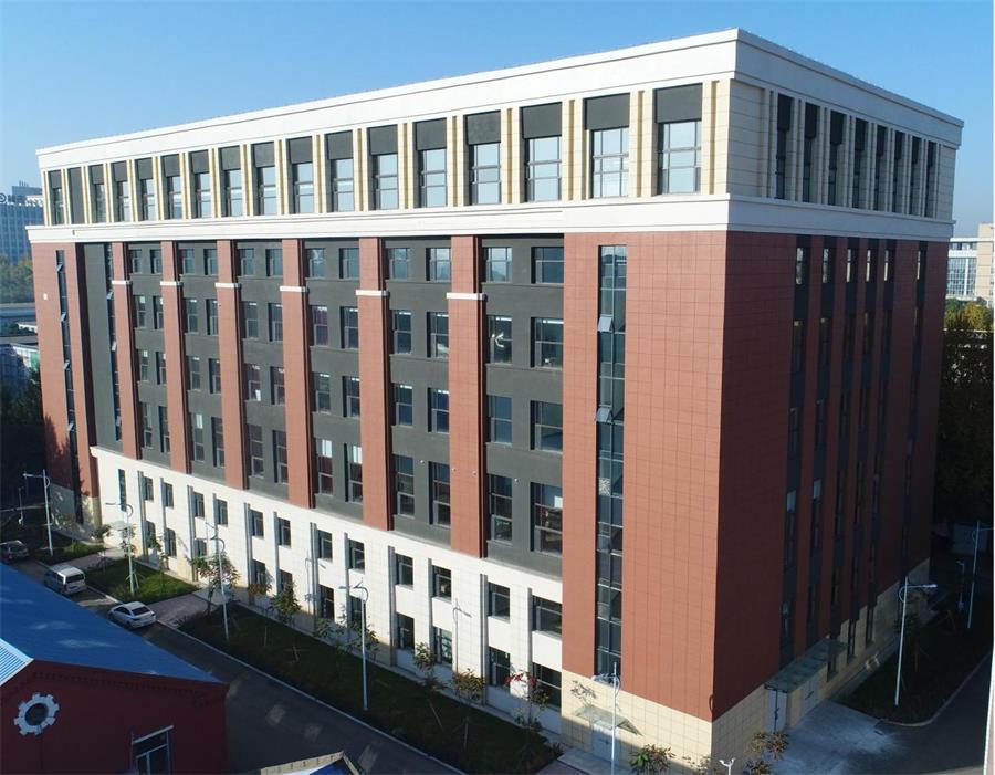 46吉林大學(xué)工程訓(xùn)練中心大樓.jpg